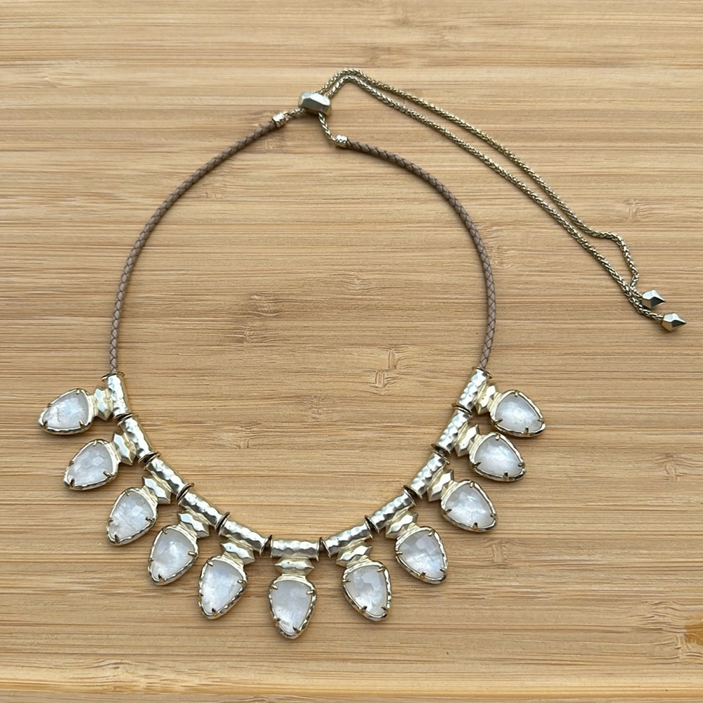 Kendra Scott RARE Willow necklace